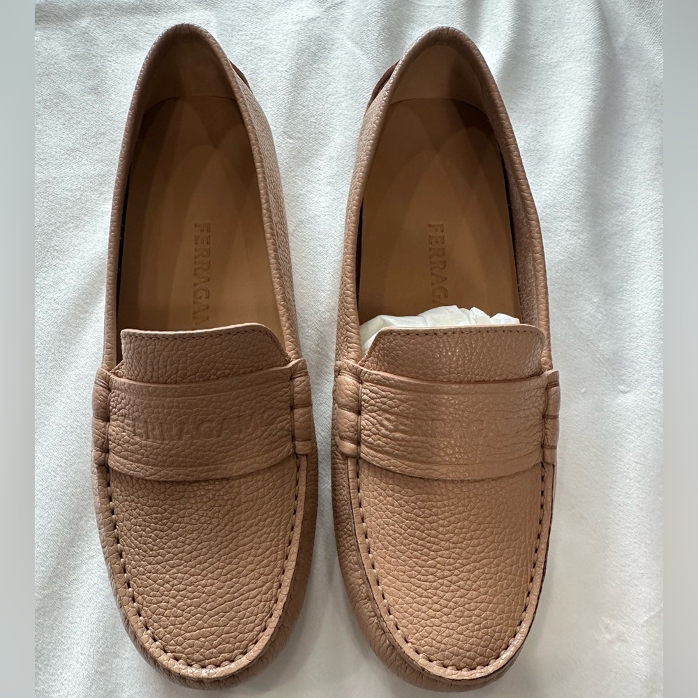 BNIB Ferragamo Driver